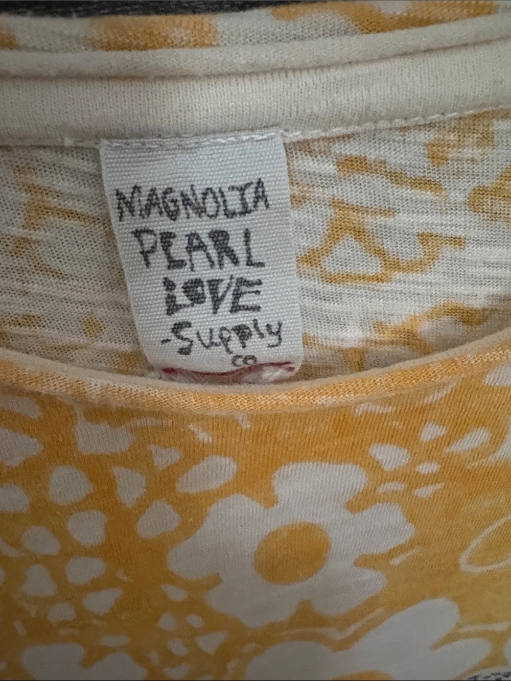 Magnolia Pearl Yellow Cream Floral Long-Sleeve Tee with Bird Graphic - Picture 2 of 6